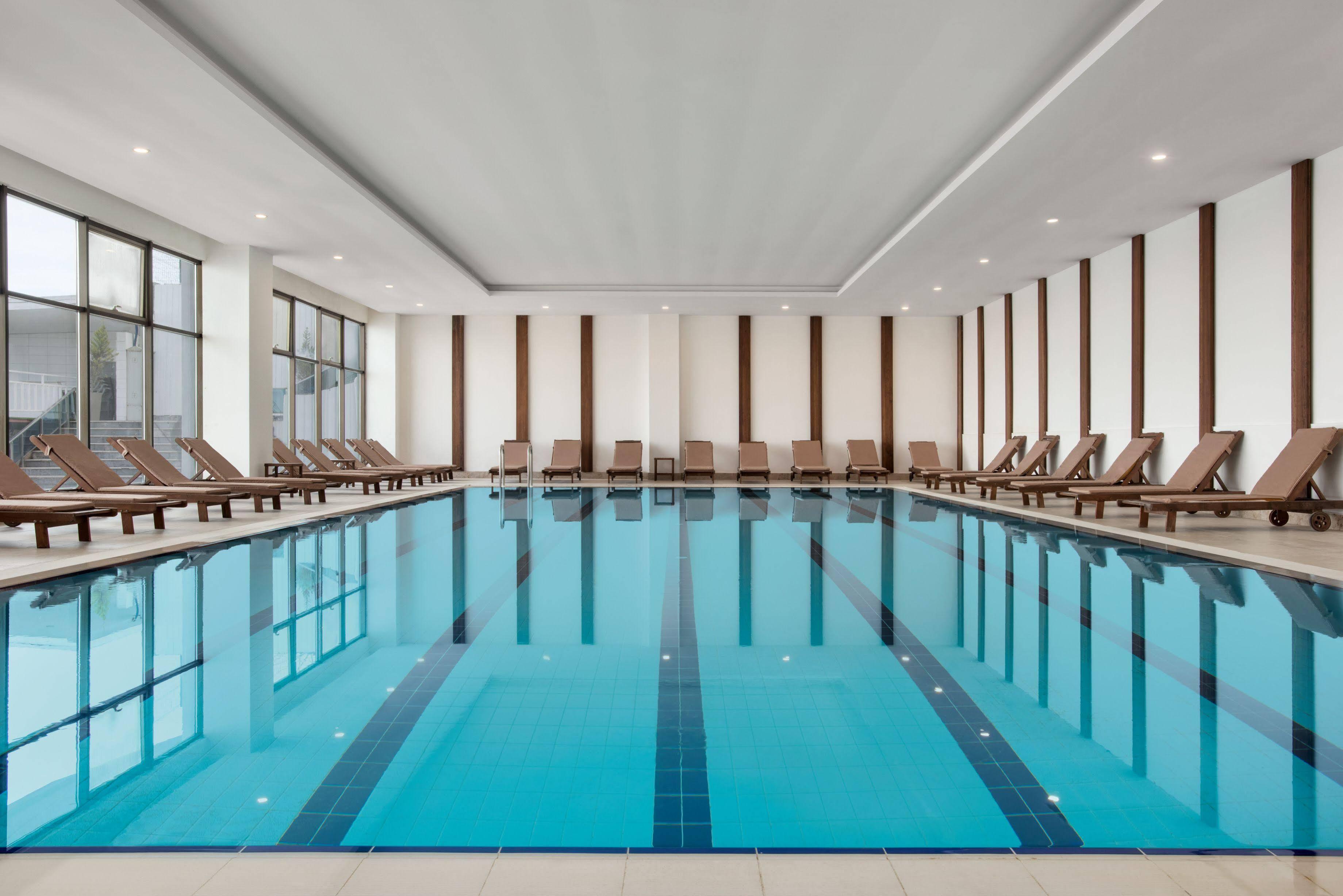 Ramada Resort By Wyndham Unye Buitenkant foto